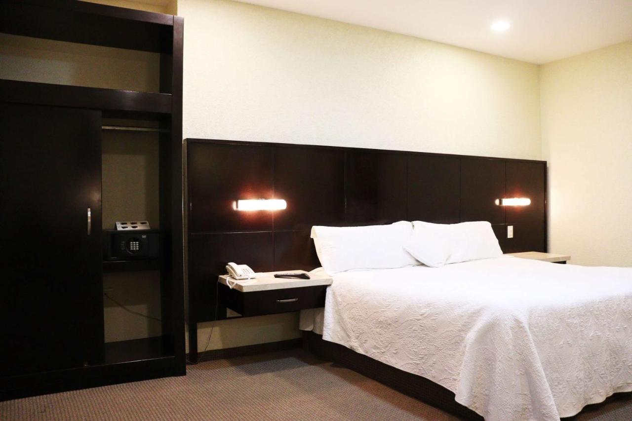 Wyndham Garden Aguascalientes Hotel & Casino Kültér fotó