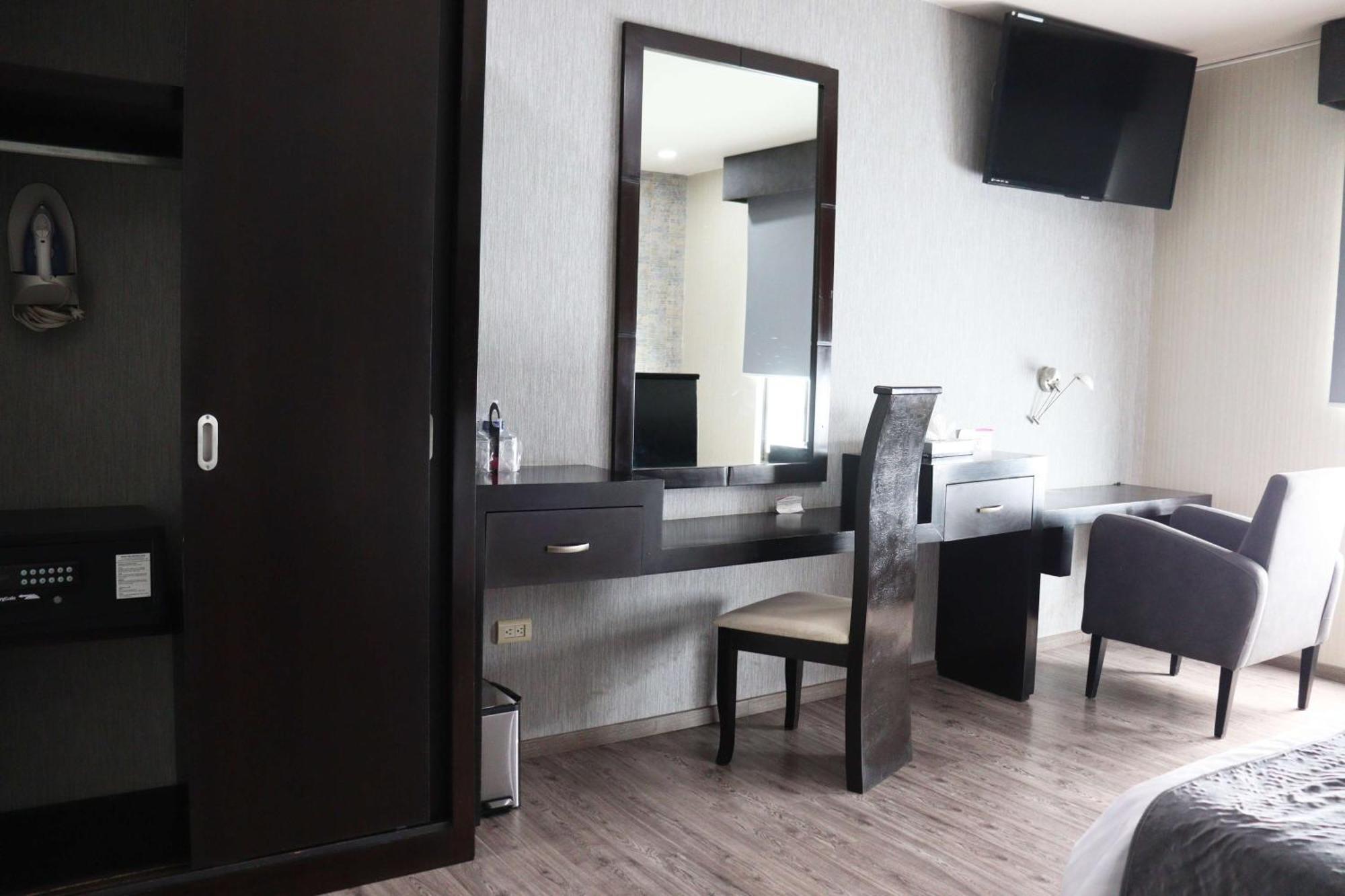 Wyndham Garden Aguascalientes Hotel & Casino Kültér fotó