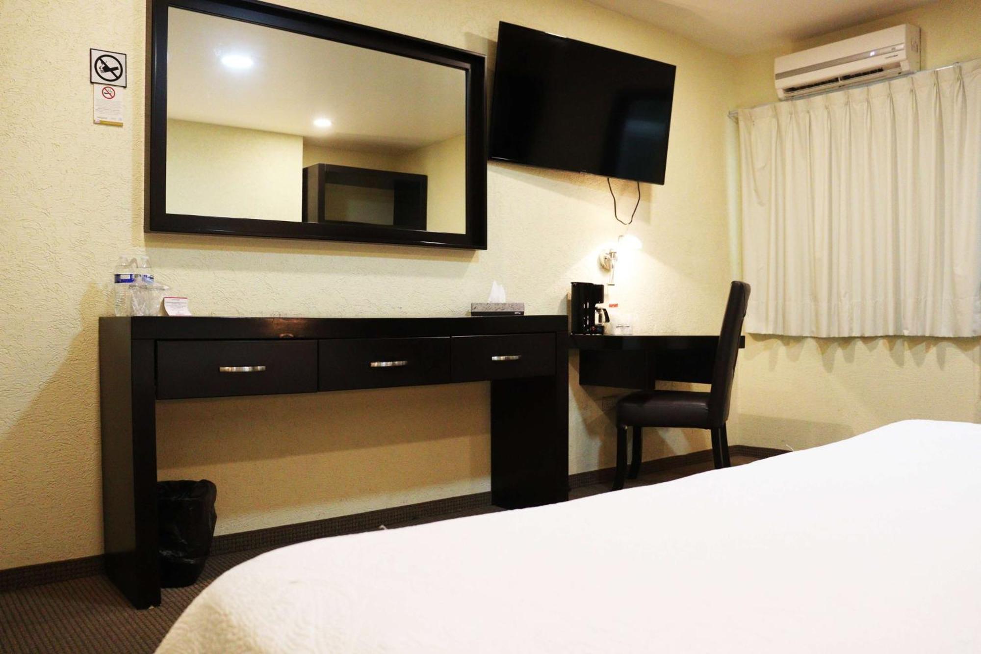 Wyndham Garden Aguascalientes Hotel & Casino Kültér fotó