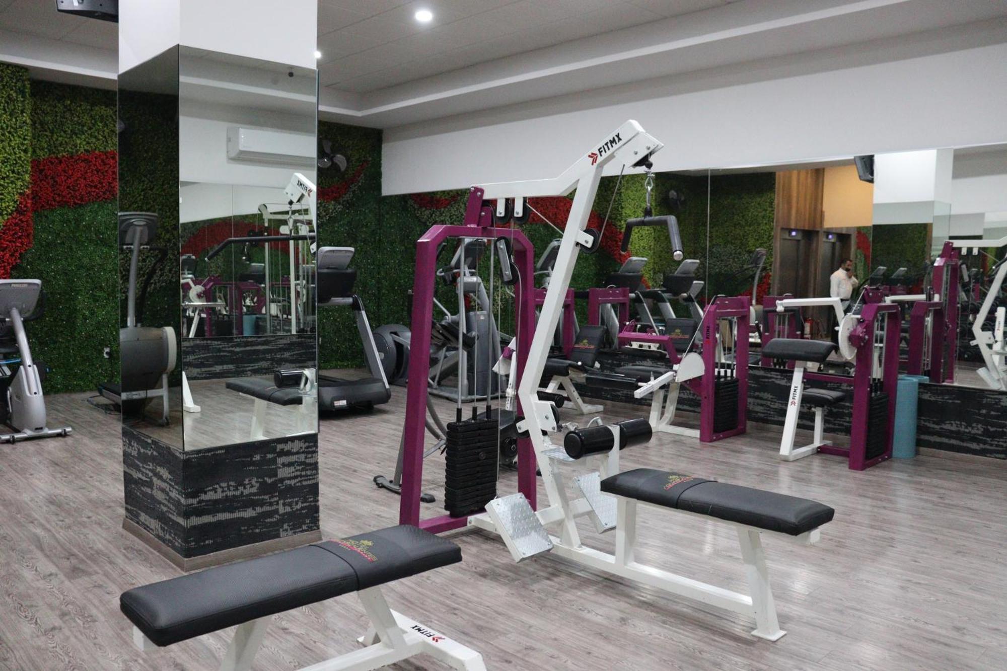 Wyndham Garden Aguascalientes Hotel & Casino Kültér fotó